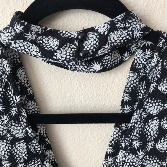 Pineapple Print Tank Top - Picture 6 of 6